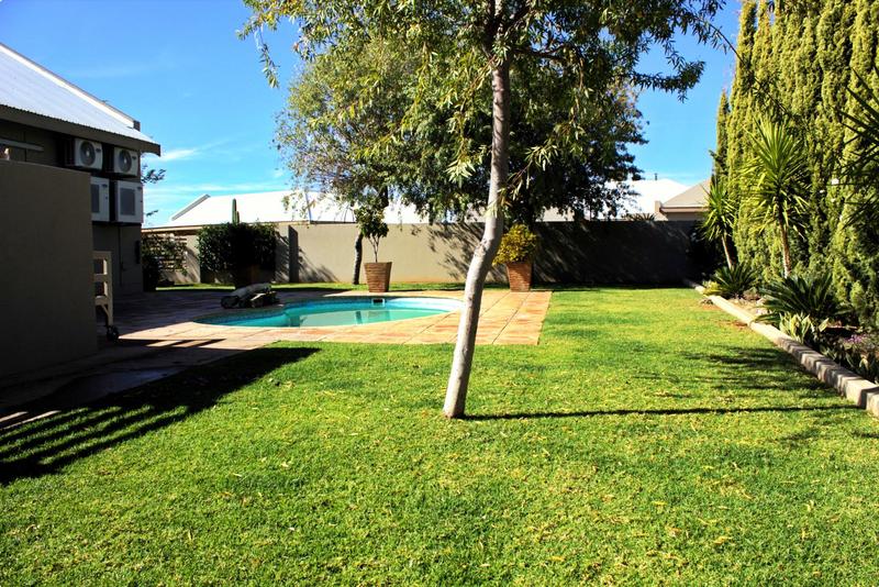 3 Bedroom Property for Sale in Upington Rural Northern Cape